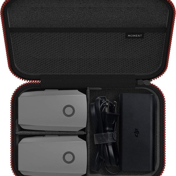 Moment Camera Rugged Weatherproof Hard Shell Storage Accessory Case - Picture 2 of 5